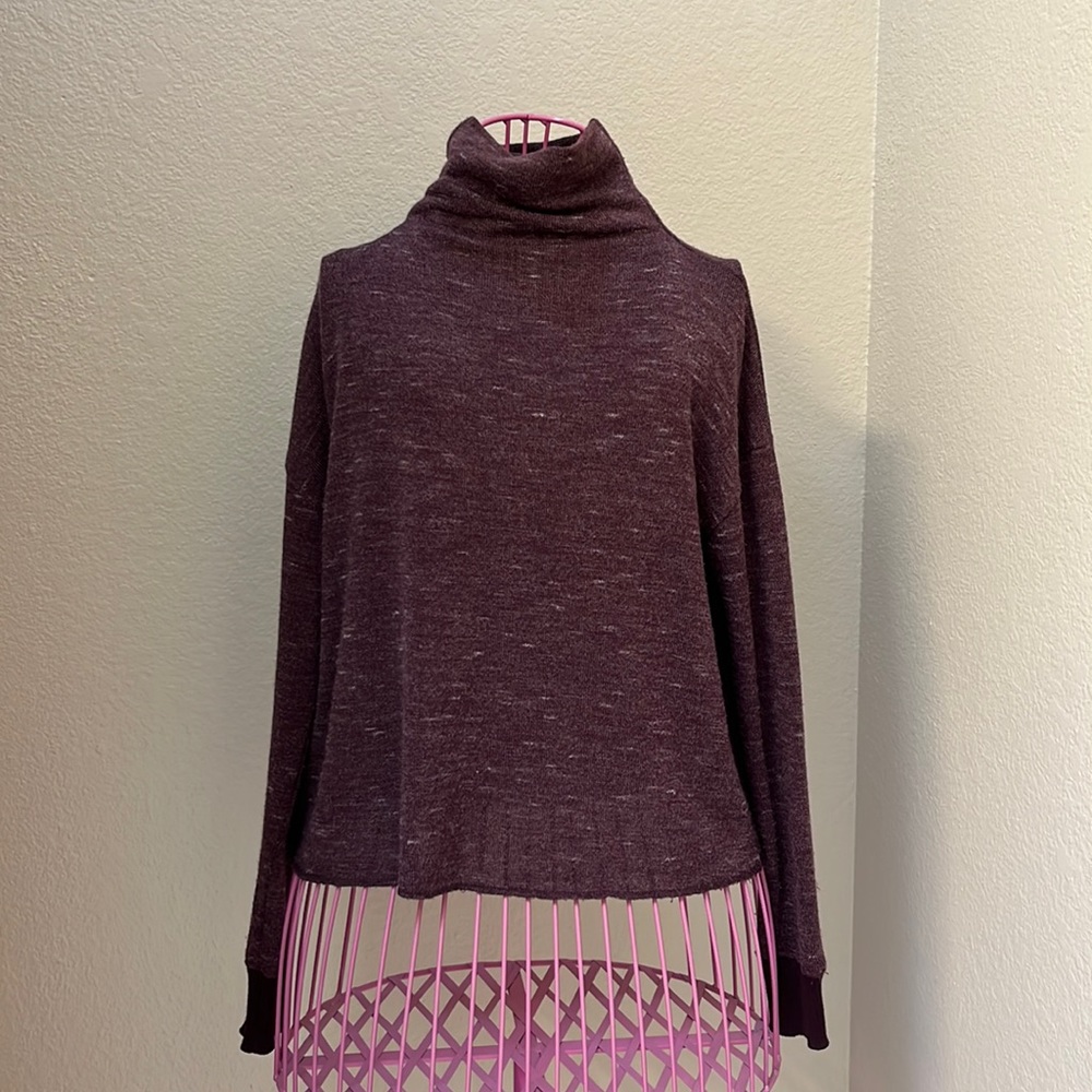 Wilfred mock neck